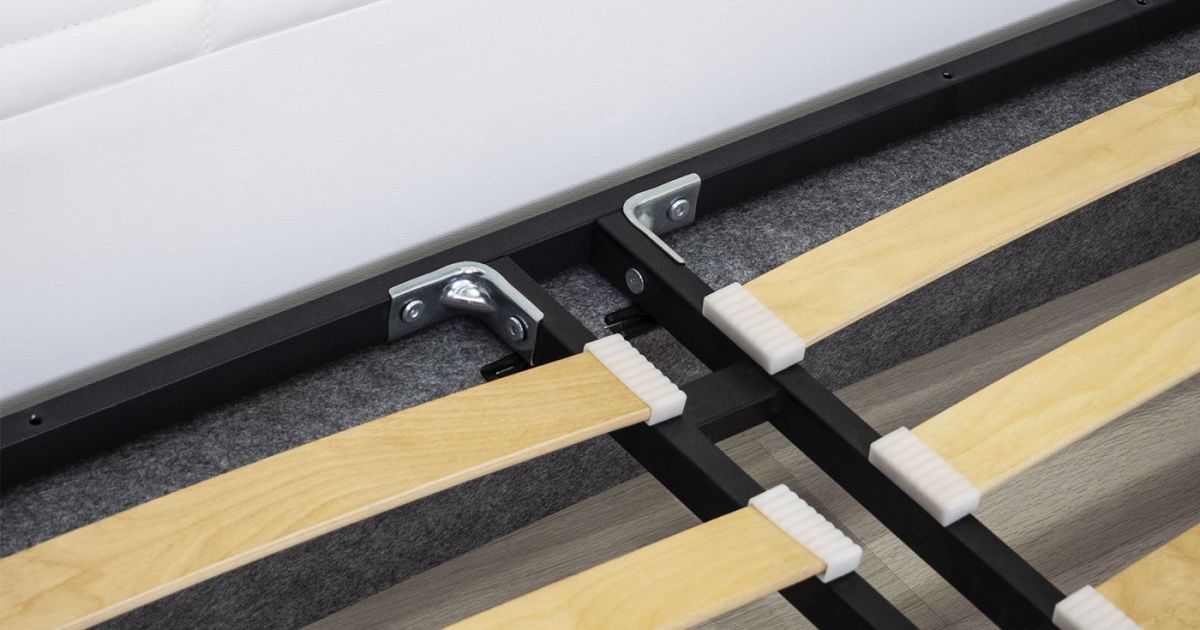 Кровать двойная Оливия 180 + ортопед (арт. Марика 483 к/з (белый)) | фото 3